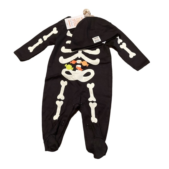 🎉HP🎉 Carter’s Just One You Outfit - Picture 5 of 9